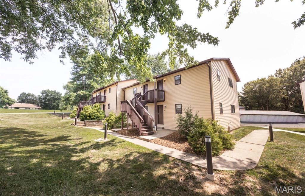 18 Pepperwood Court