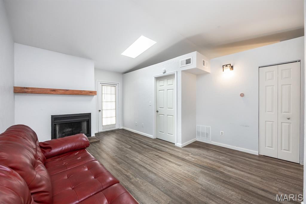 18 Pepperwood Court