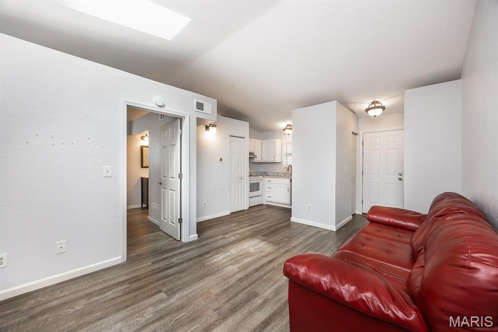 18 Pepperwood Court