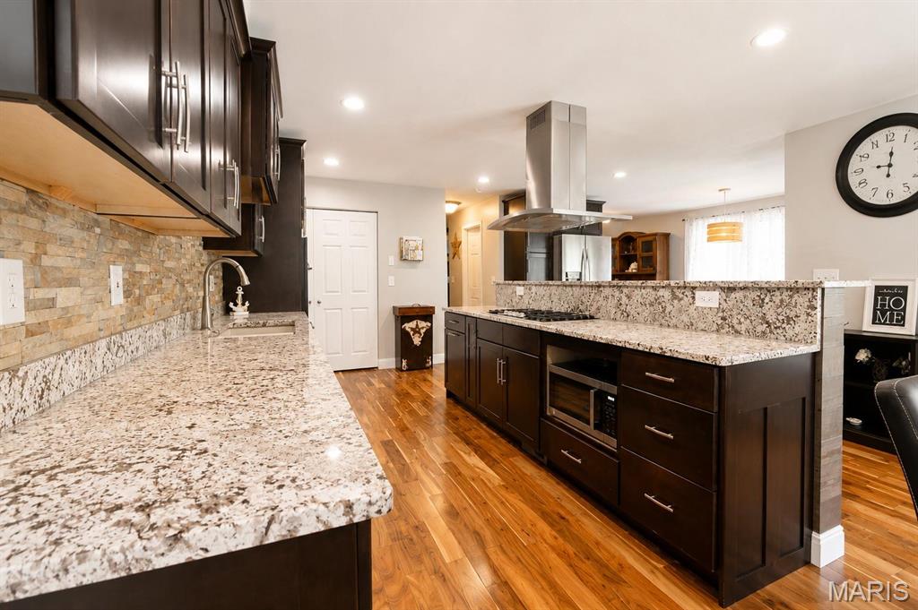 326 Deepwater Circle