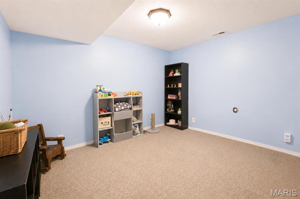 326 Deepwater Circle