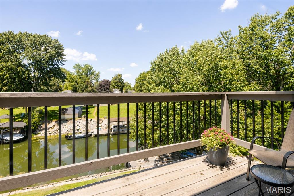 326 Deepwater Circle
