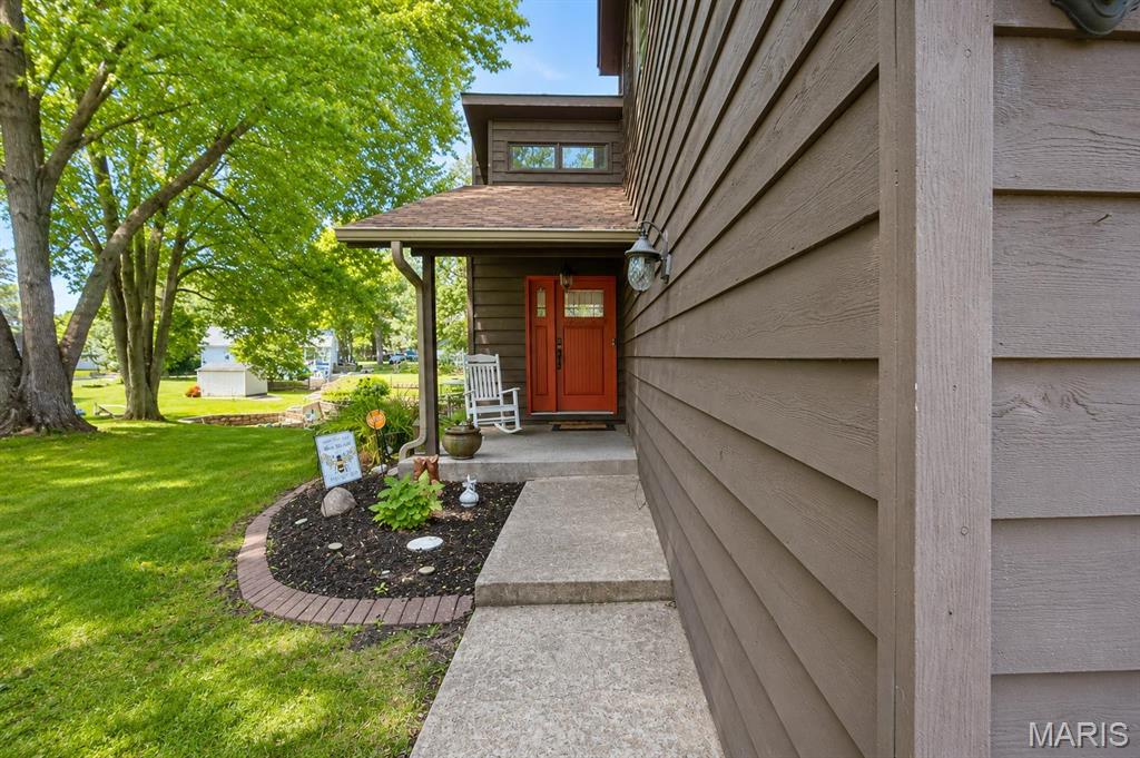 326 Deepwater Circle