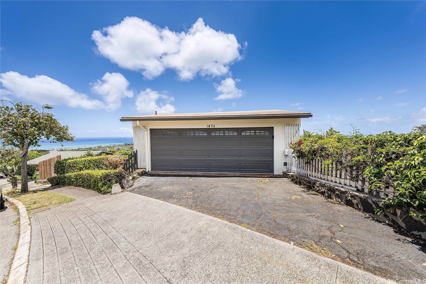 1670 Halekoa Drive