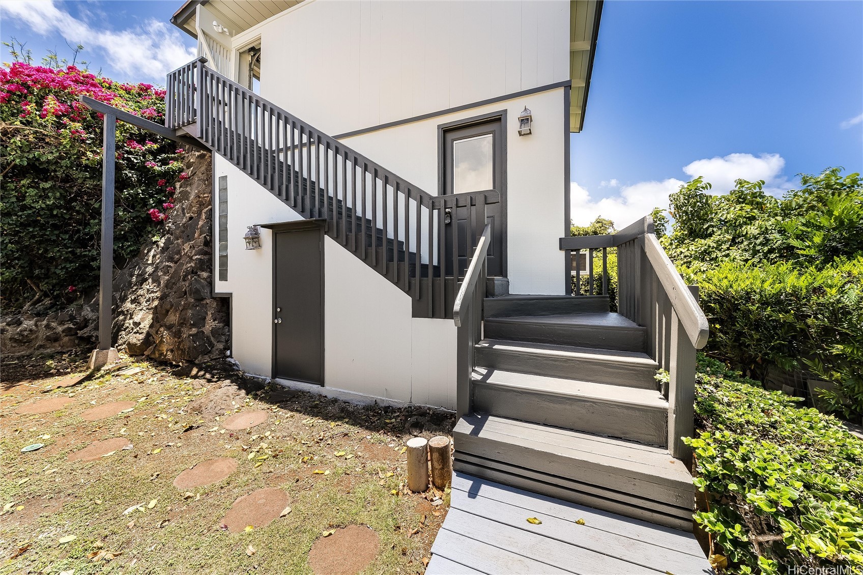 1670 Halekoa Drive
