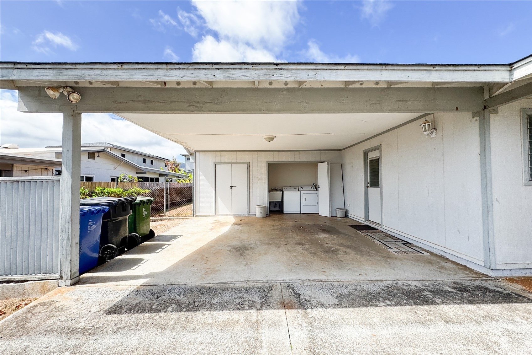 322 Anapalau Street