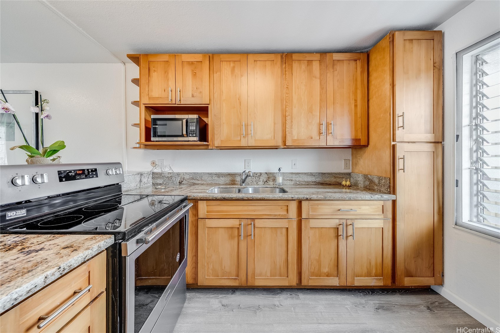 46-232 Kahuhipa Street A205