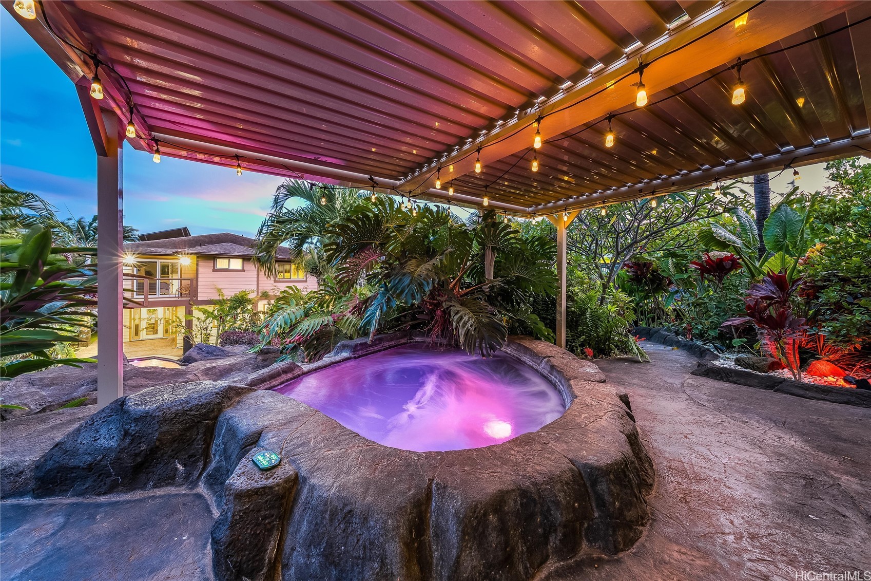 92-1273 Pueonani Street