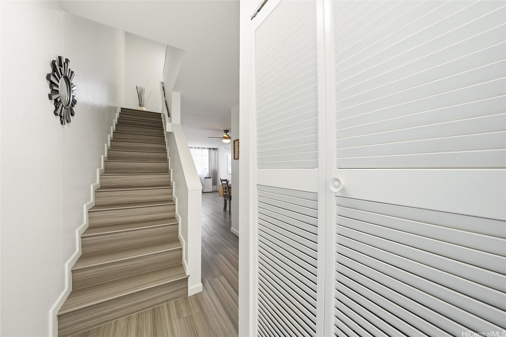 46-232 Kahuhipa Street B208