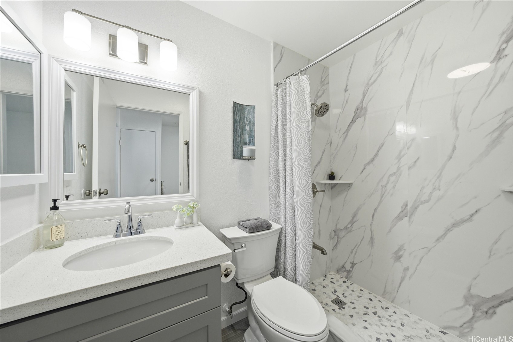 46-232 Kahuhipa Street B208