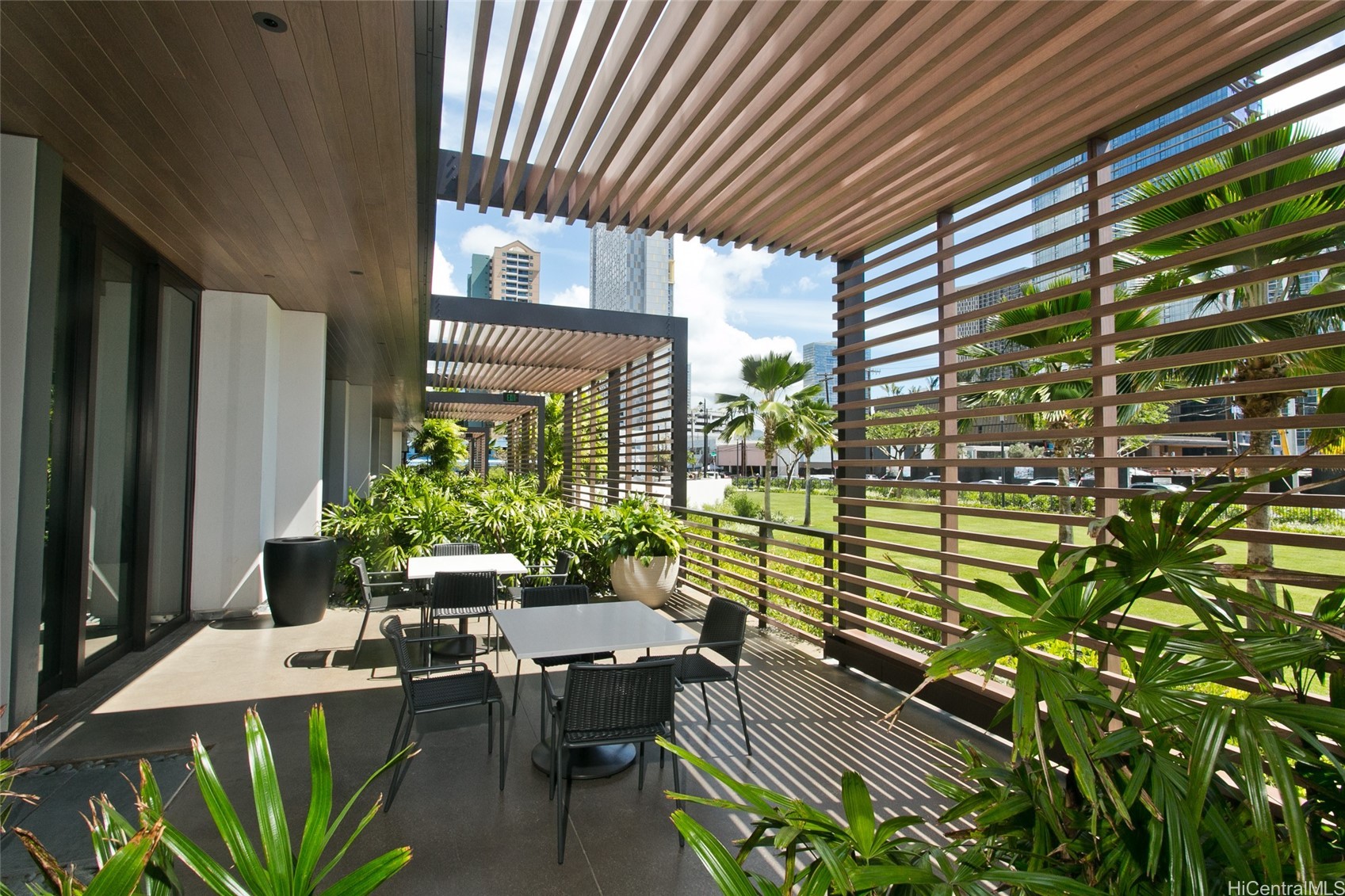 828 Auahi Street 810