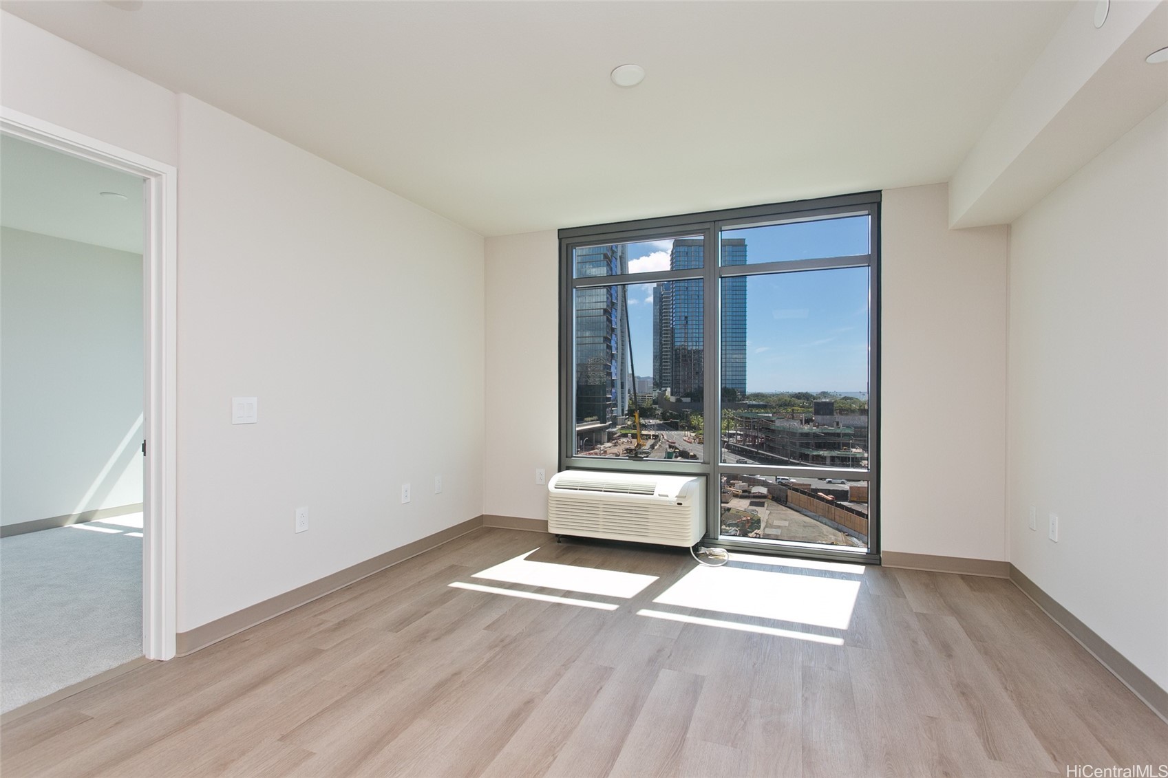 828 Auahi Street 810