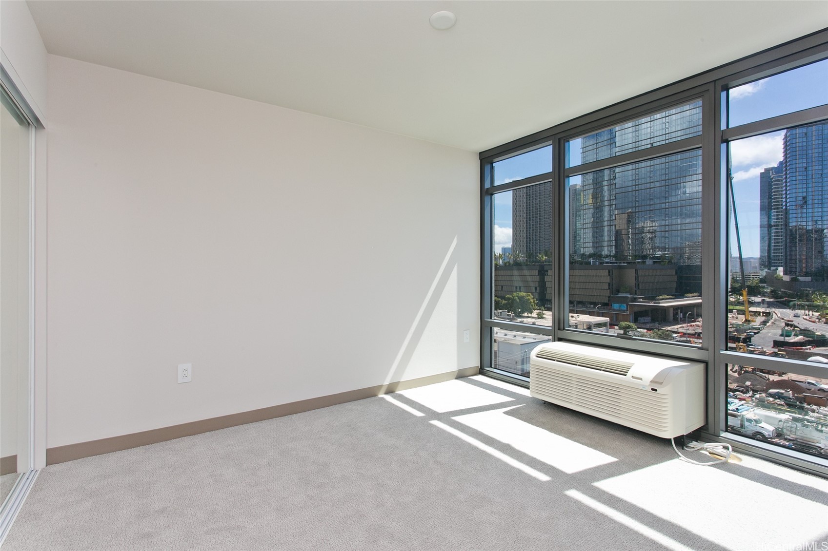 828 Auahi Street 810