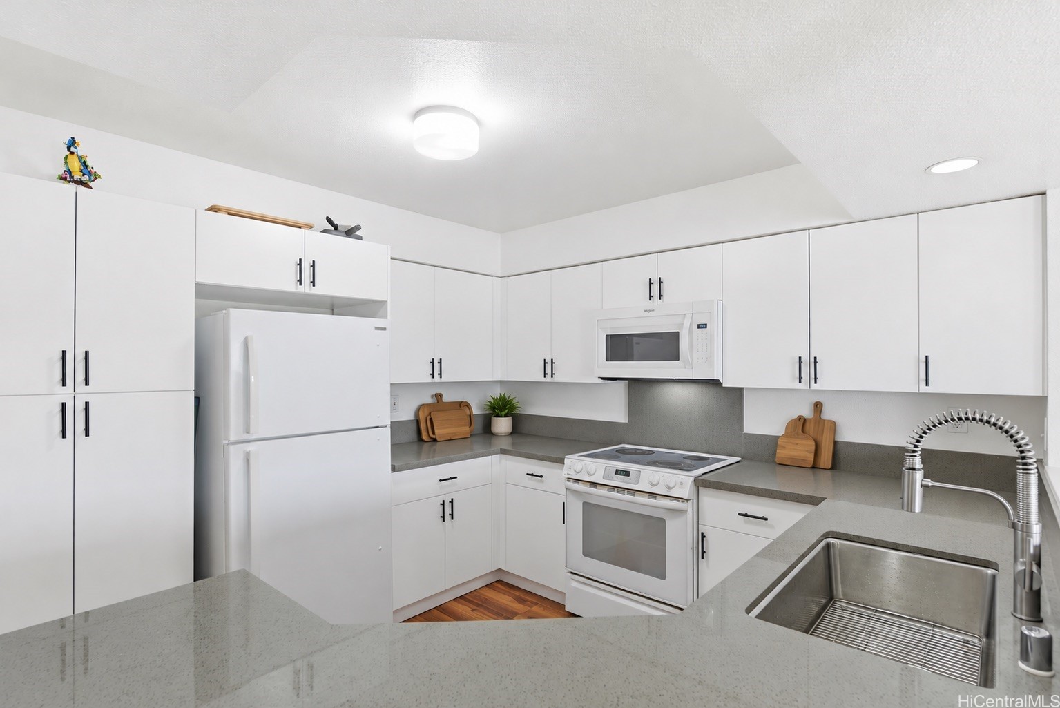 7007 Hawaii Kai Drive J24