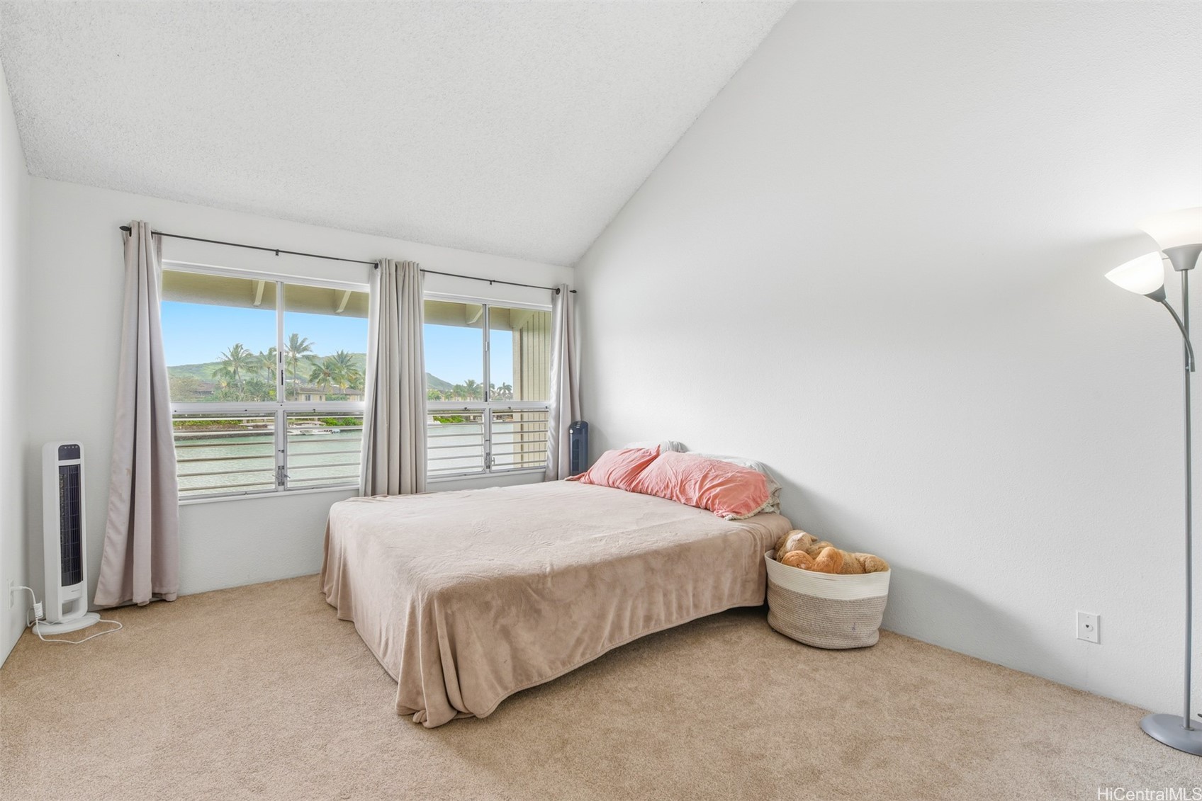 7007 Hawaii Kai Drive J24