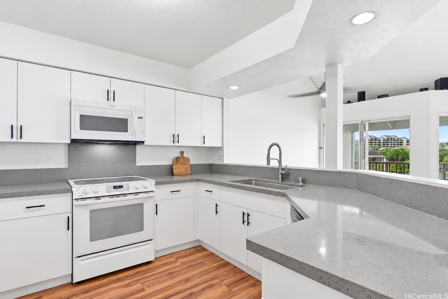 7007 Hawaii Kai Drive J24