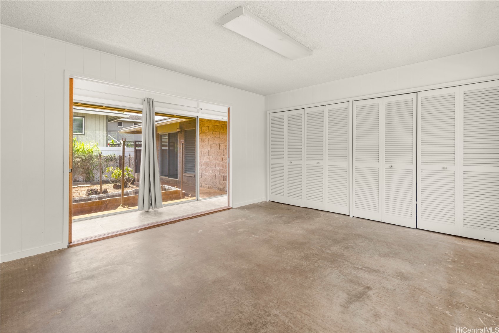 67-173 Farrington Highway