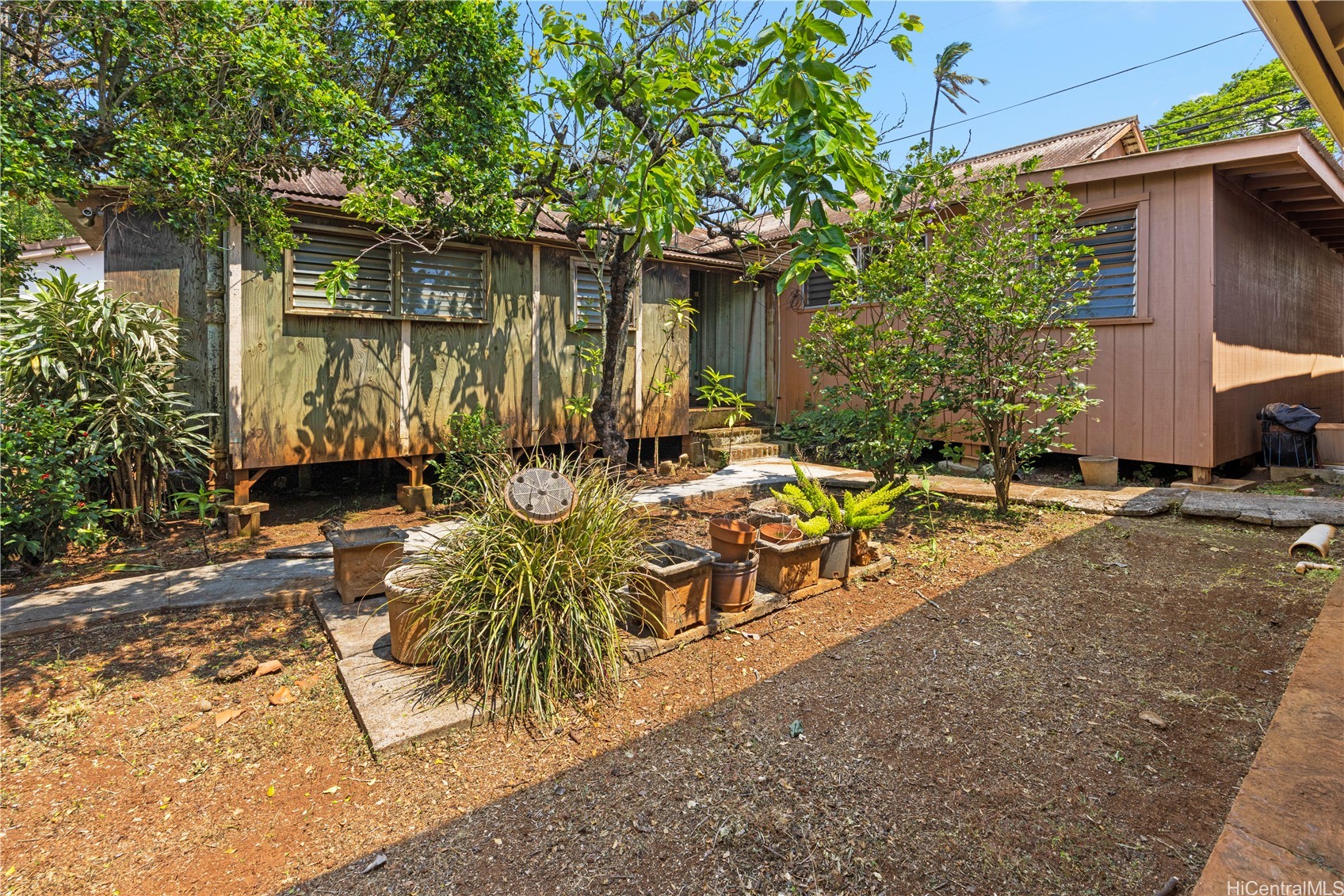 67-173 Farrington Highway