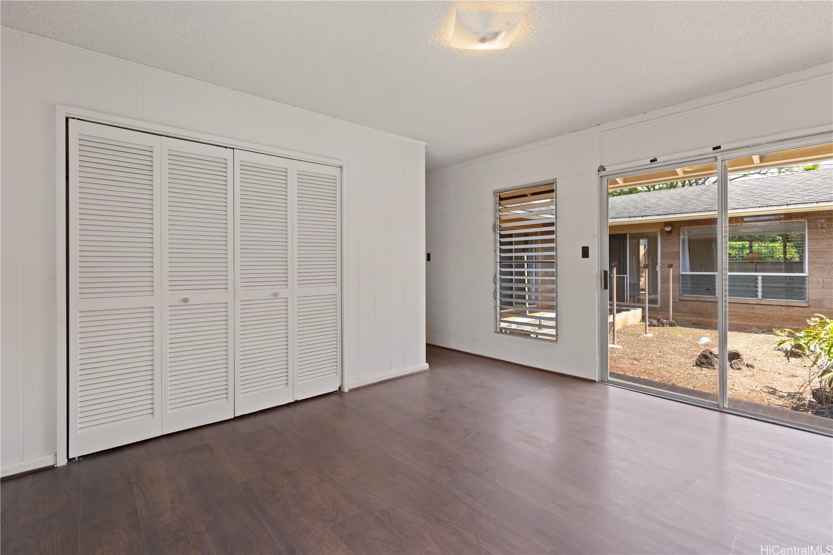 67-173 Farrington Highway