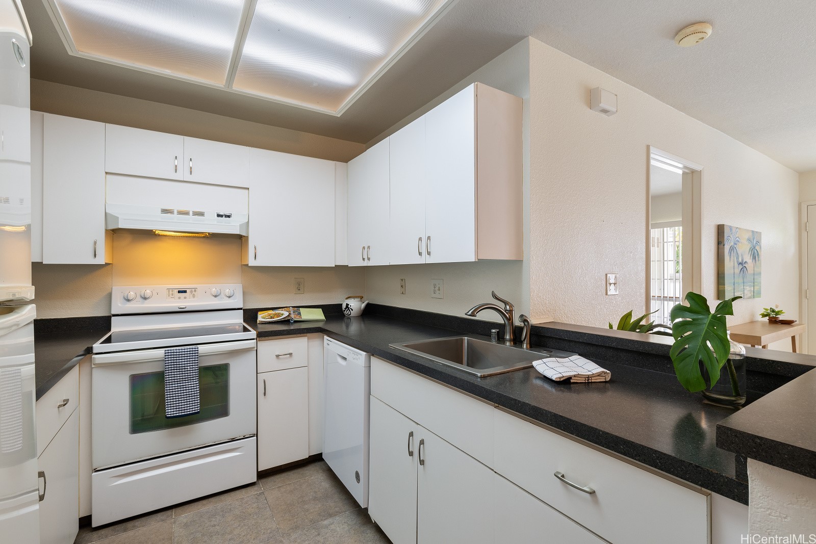 492 Mananai Place 13E