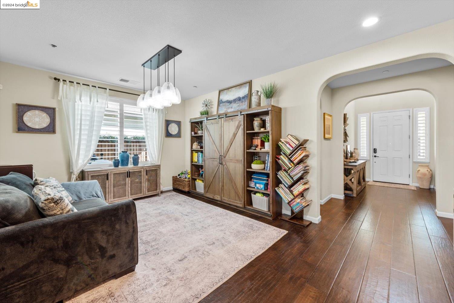 8059 Westport Cir