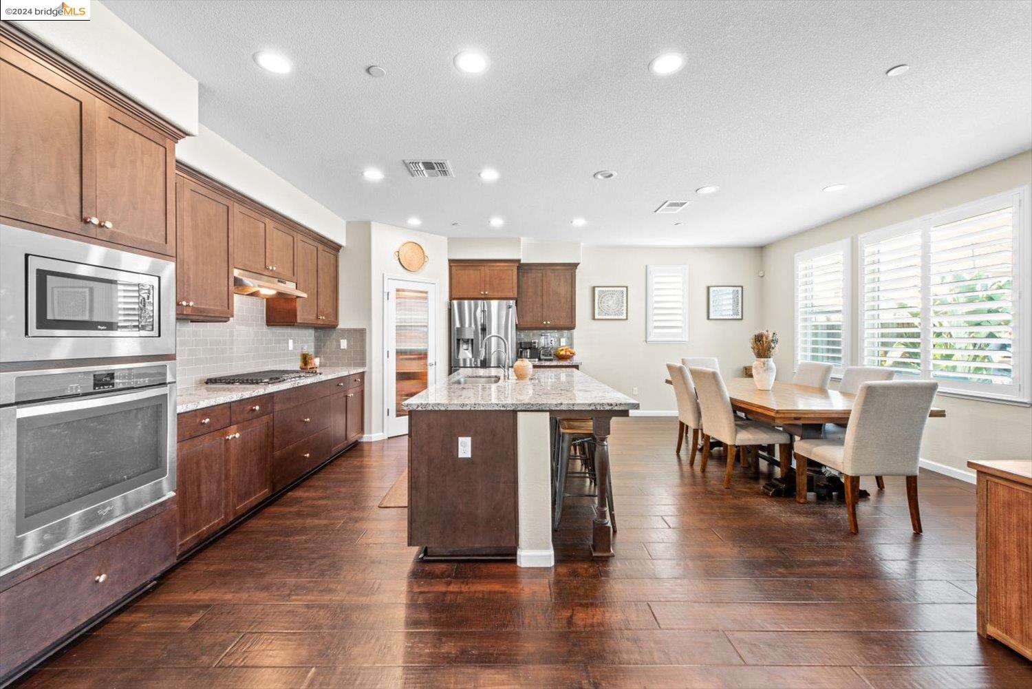 8059 Westport Cir