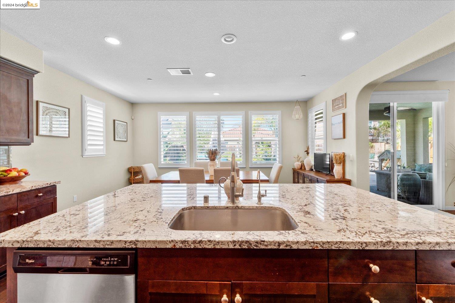 8059 Westport Cir