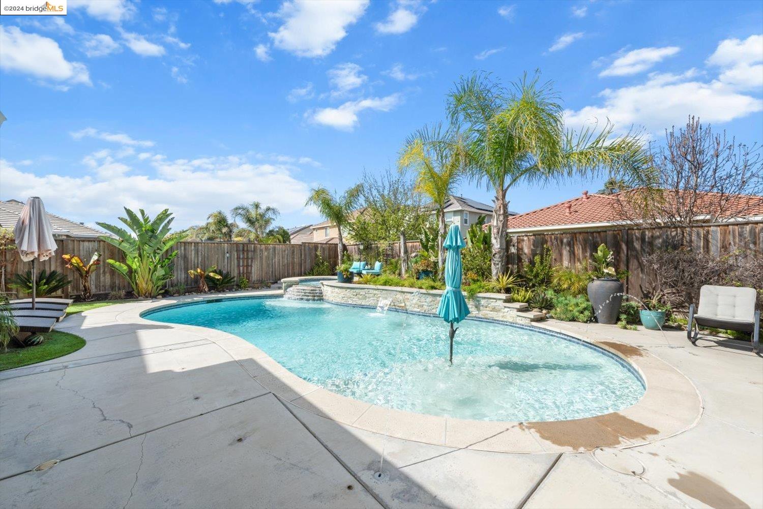 8059 Westport Cir