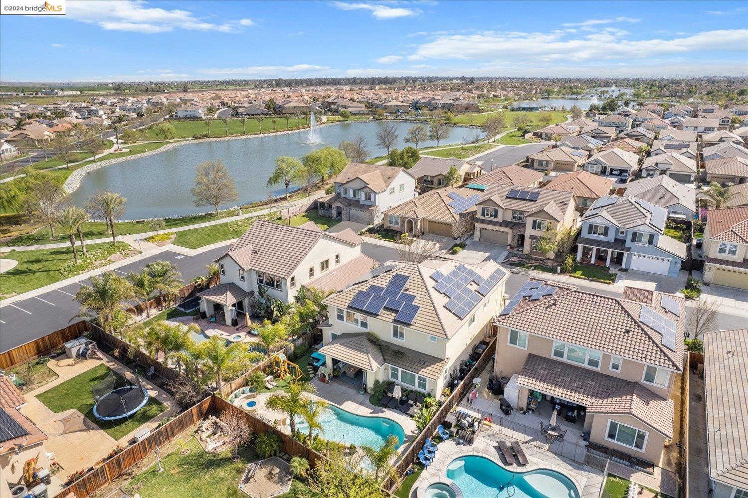 8059 Westport Cir