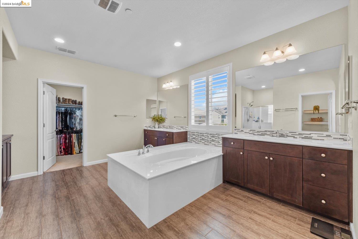 8059 Westport Cir