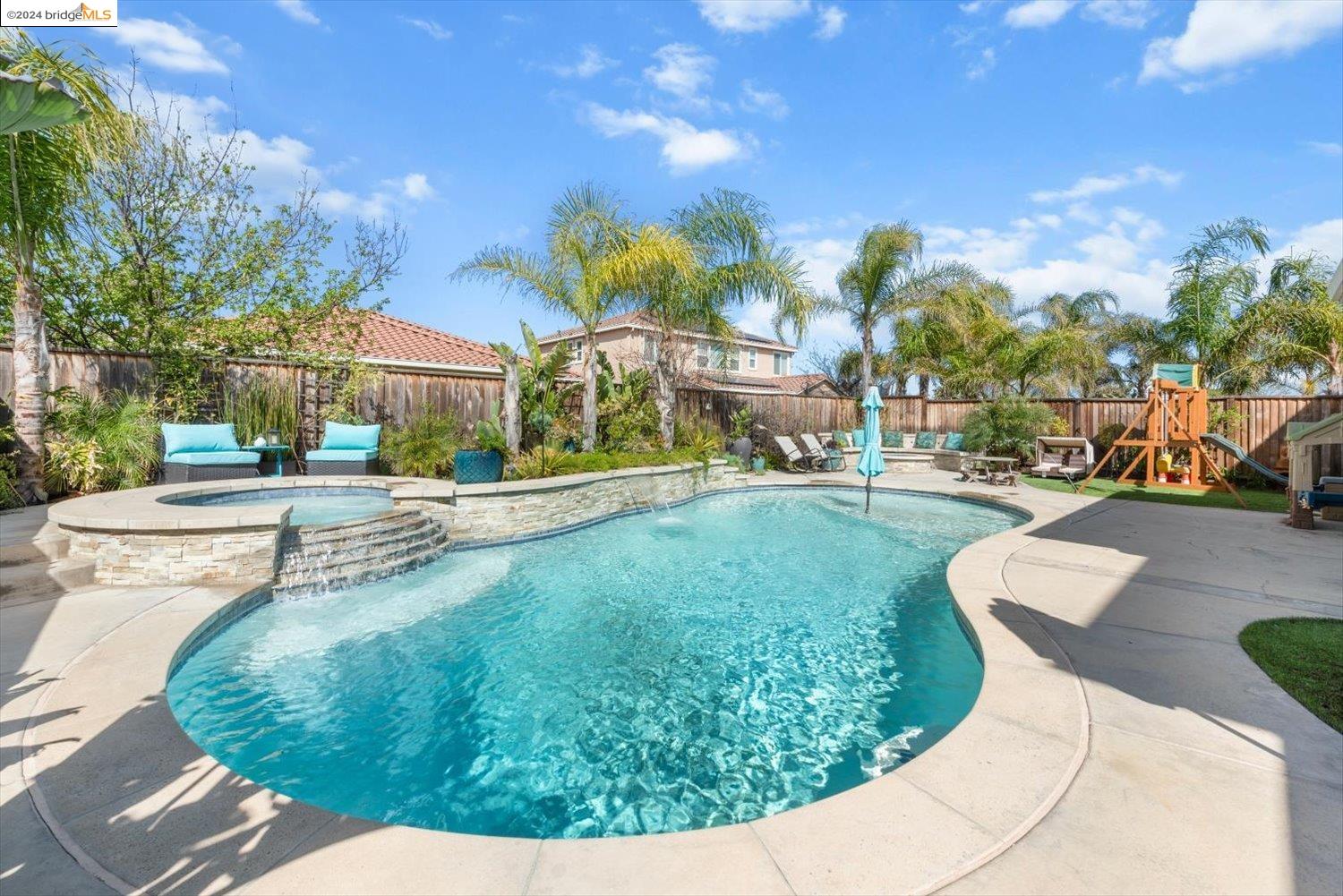 8059 Westport Cir
