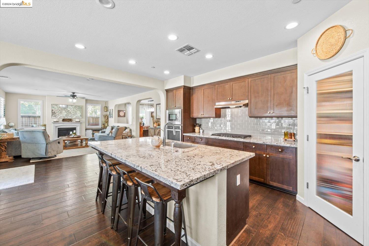 8059 Westport Cir
