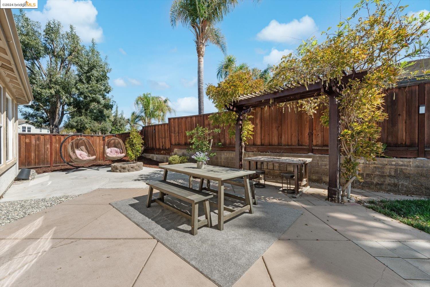 515 Half Moon Ct