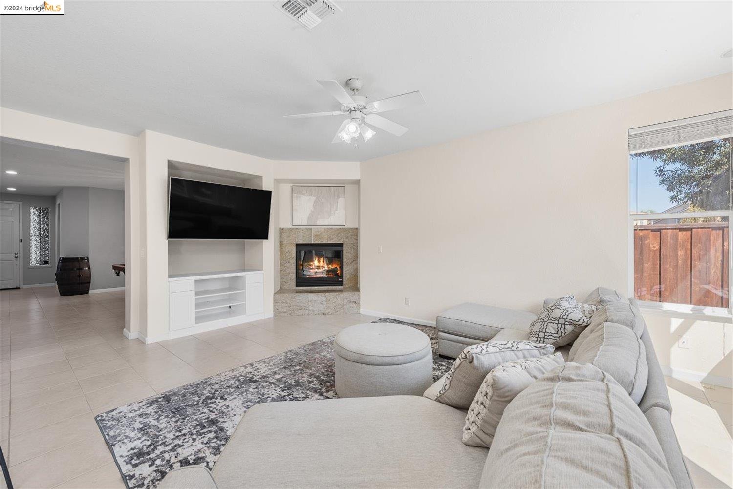 515 Half Moon Ct