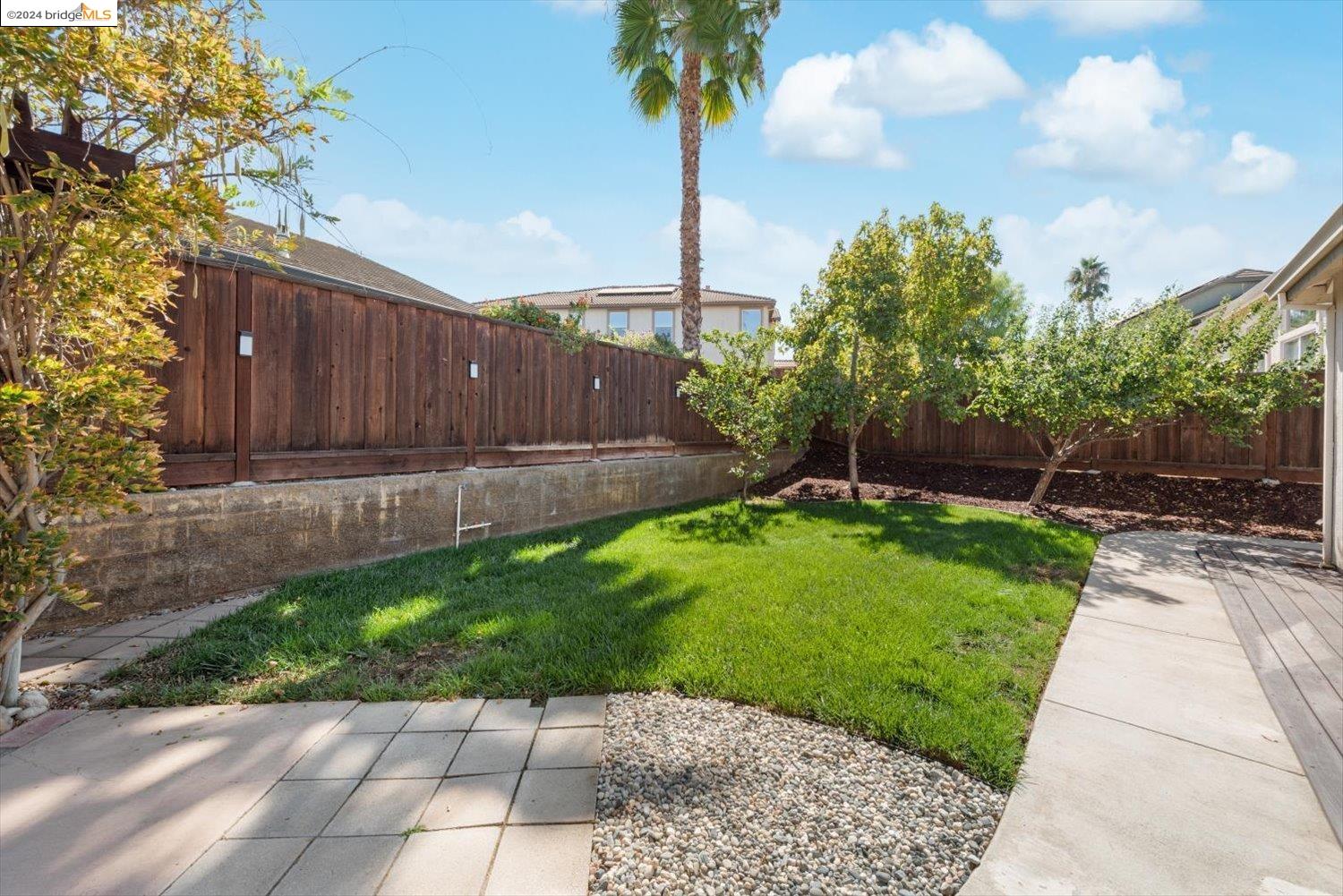 515 Half Moon Ct