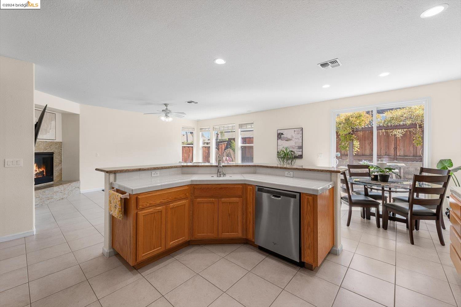 515 Half Moon Ct
