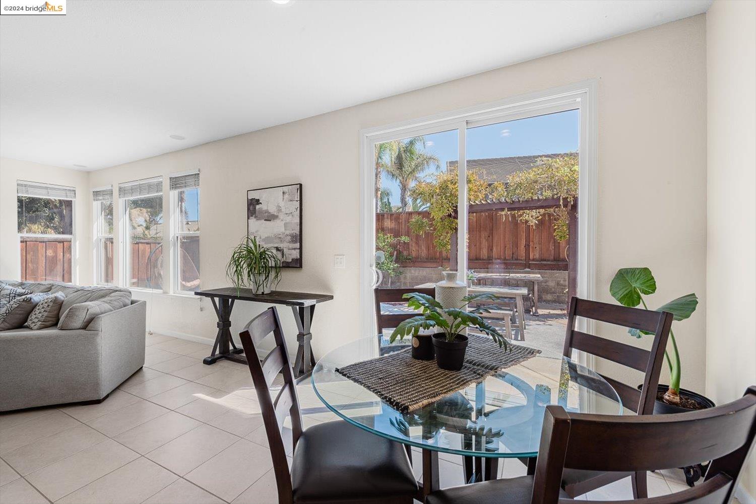 515 Half Moon Ct