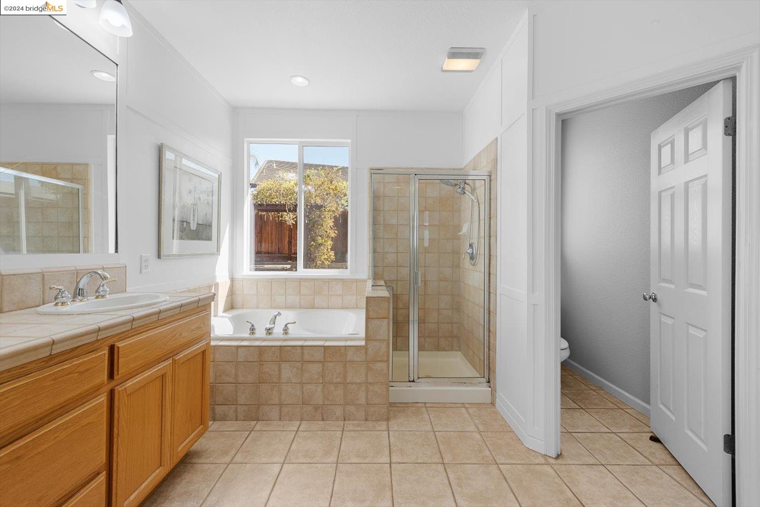 515 Half Moon Ct