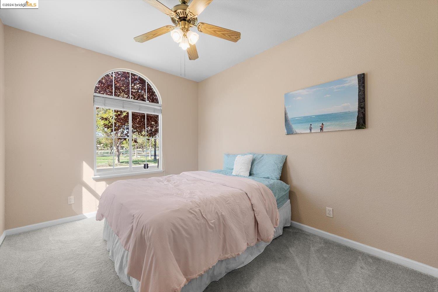 515 Half Moon Ct