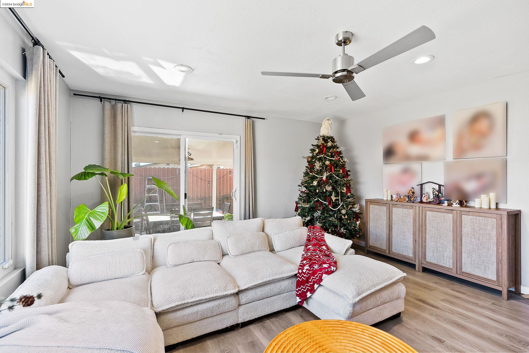 1222 Amy Dr