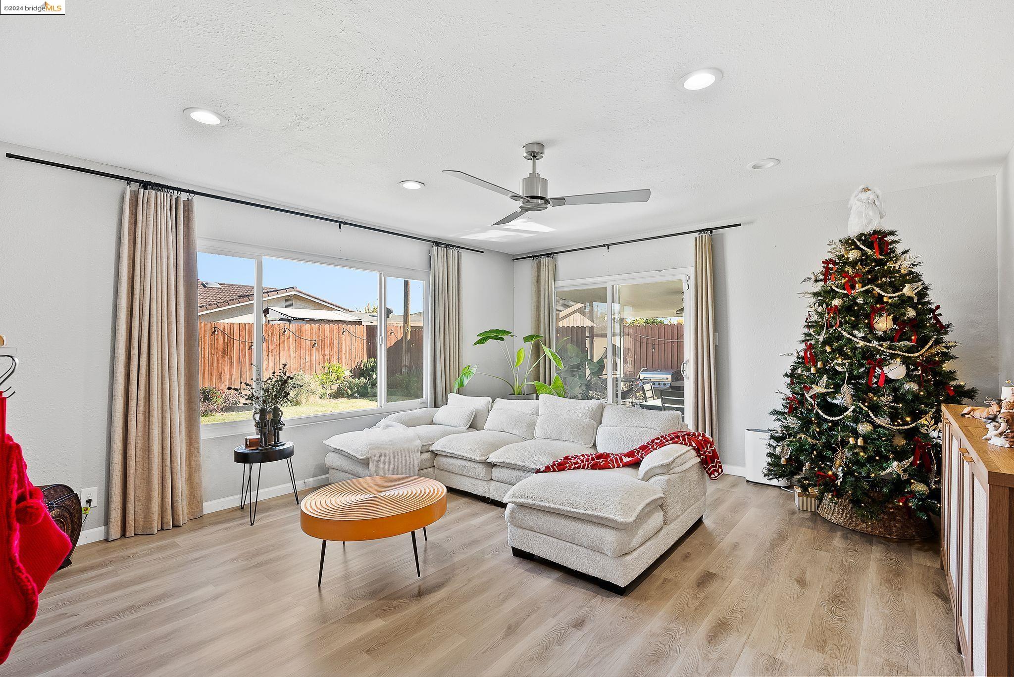 1222 Amy Dr
