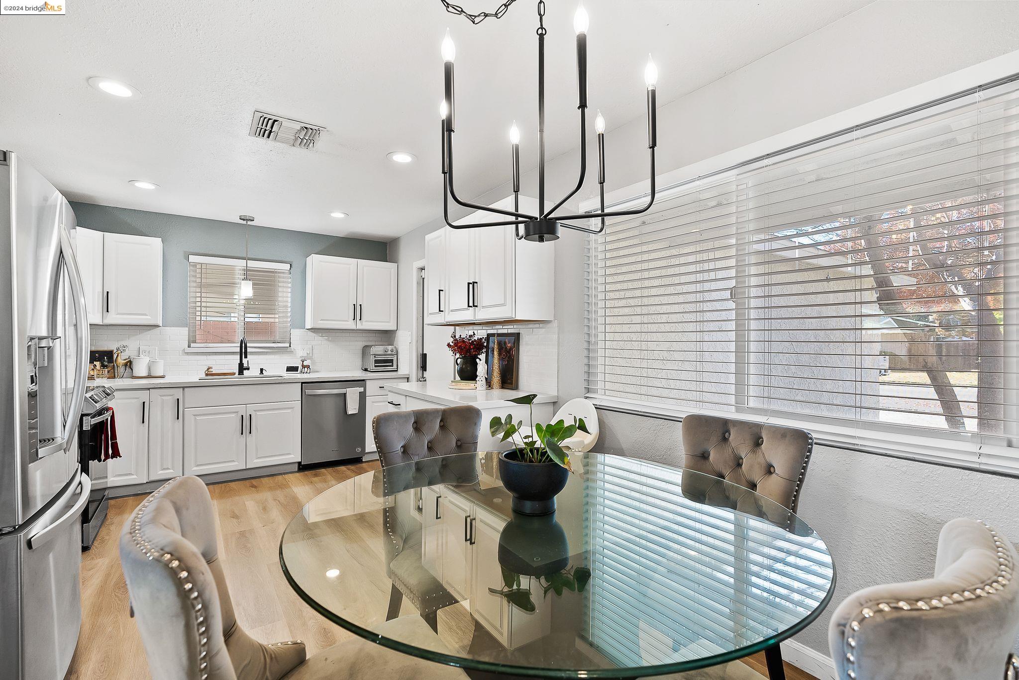 1222 Amy Dr