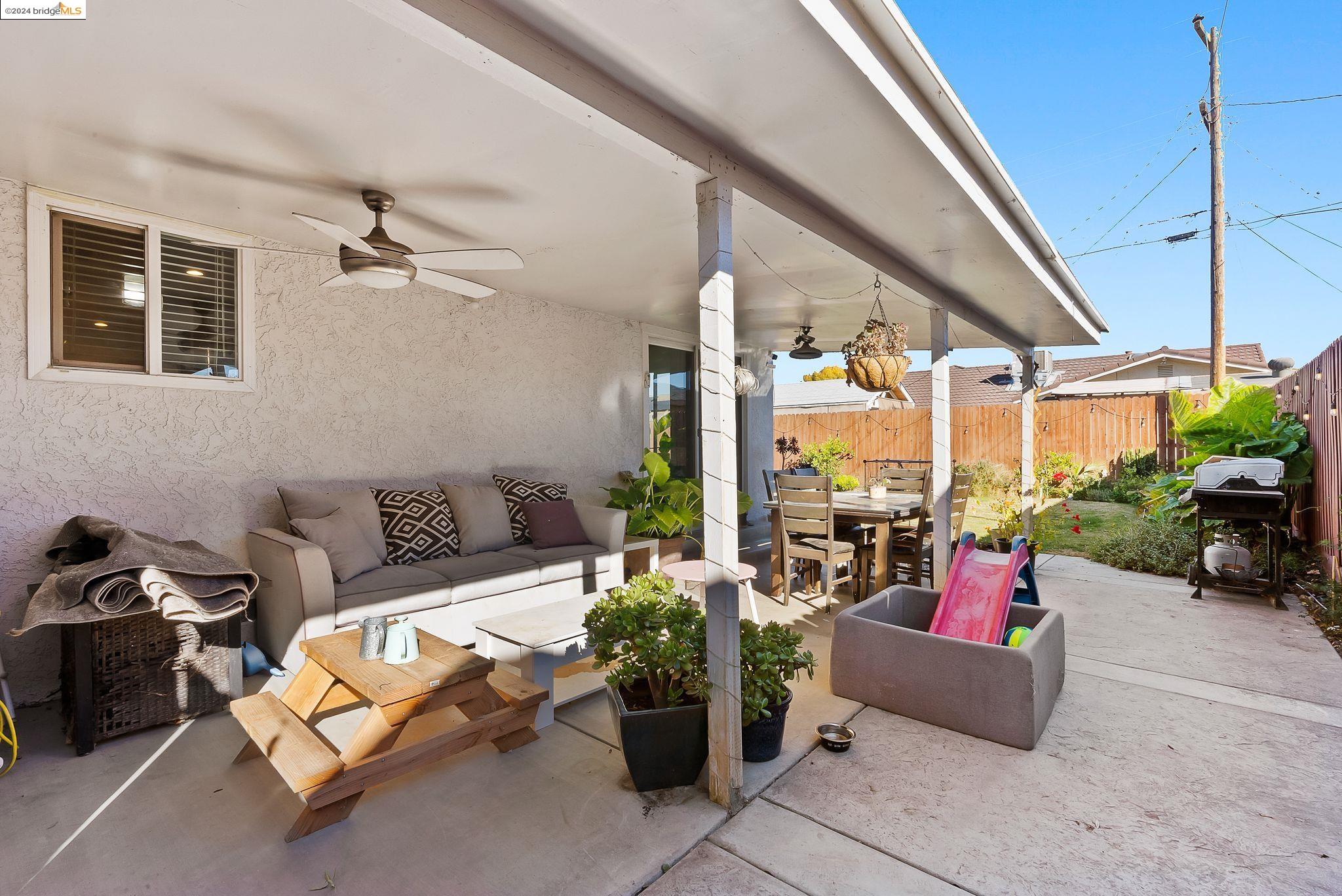 1222 Amy Dr