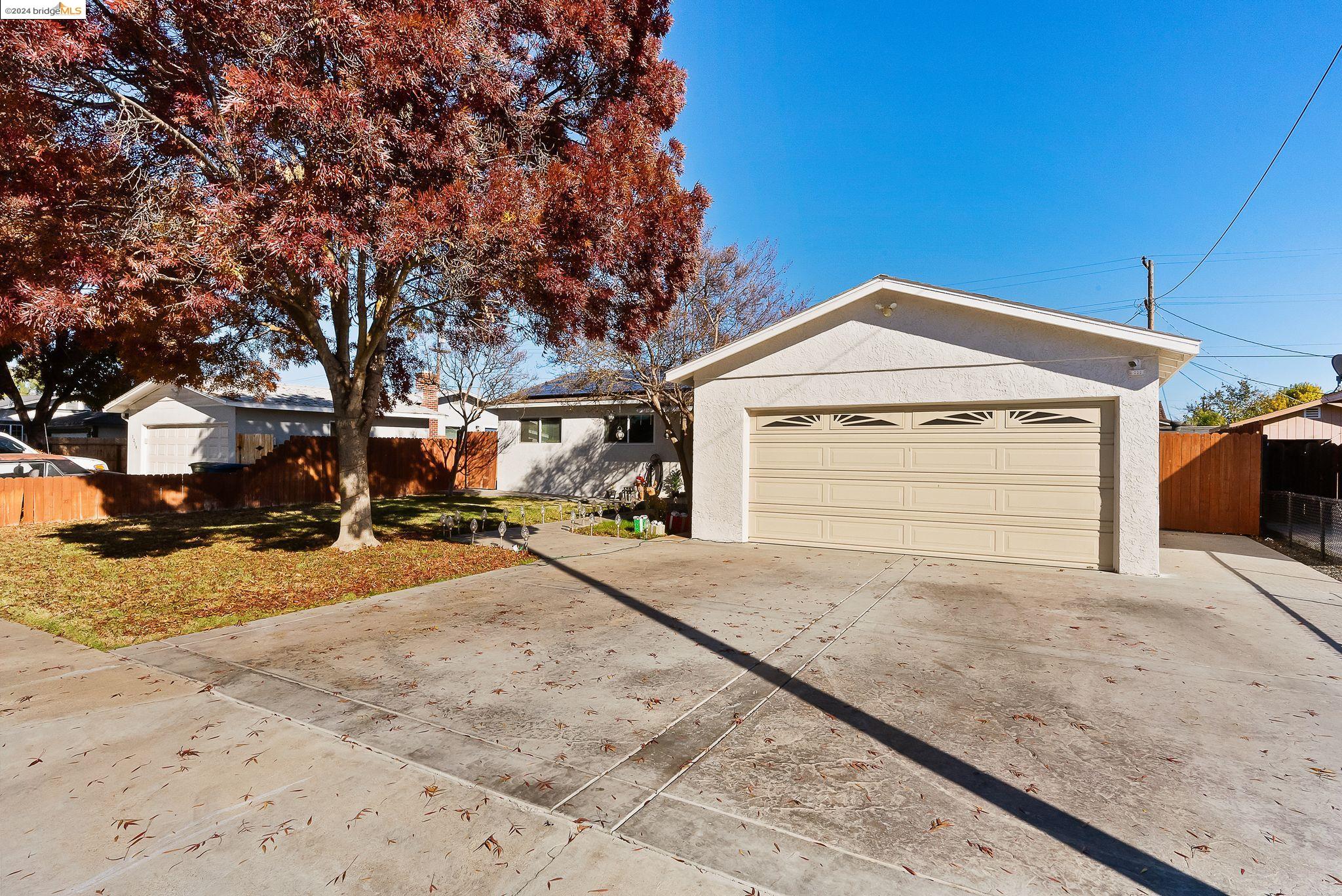 1222 Amy Dr
