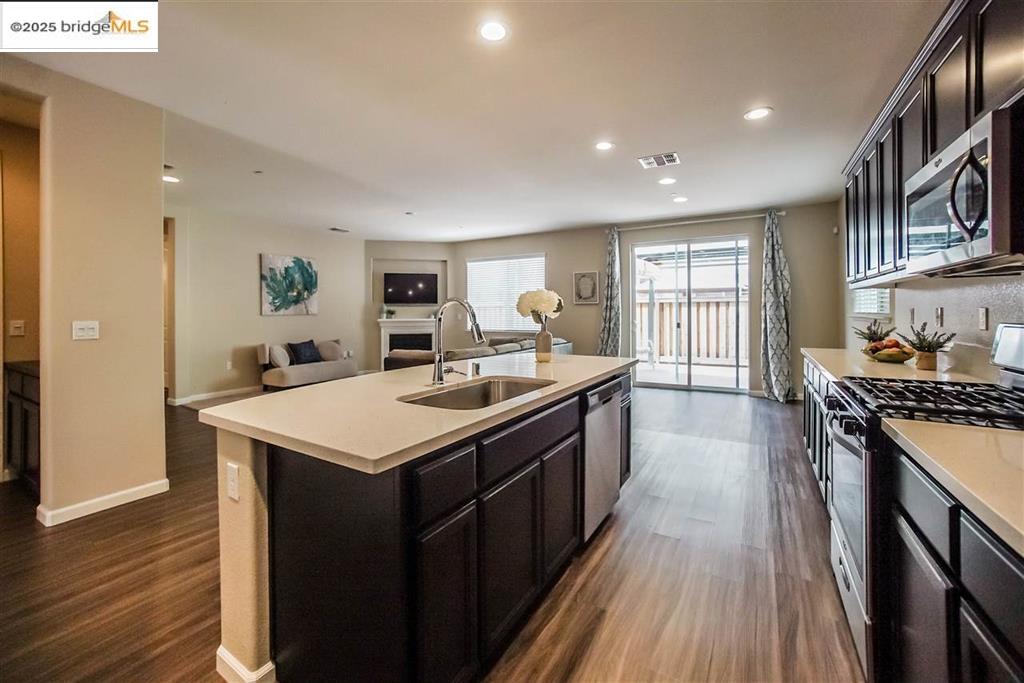 384 Baja Ct