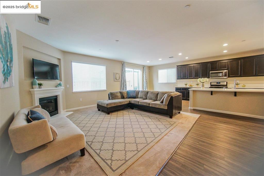 384 Baja Ct
