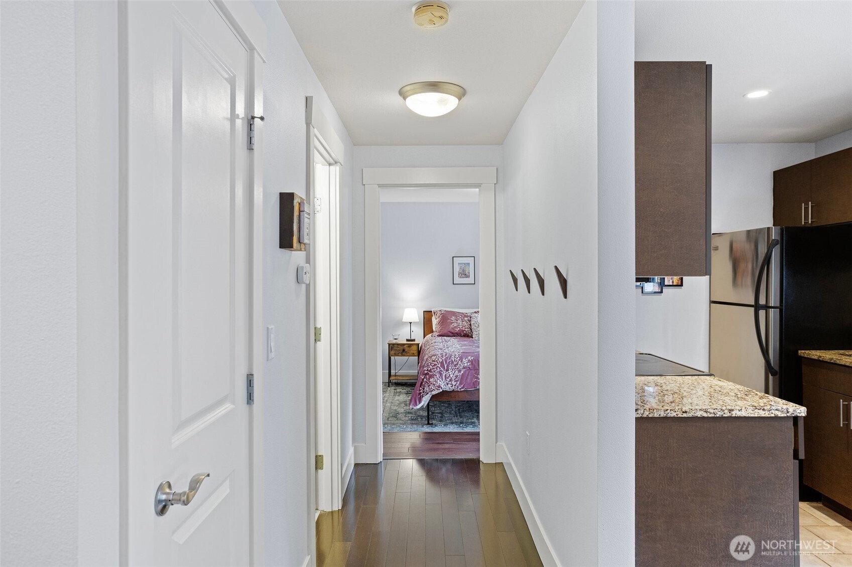 526 17th Avenue E Unit: 4