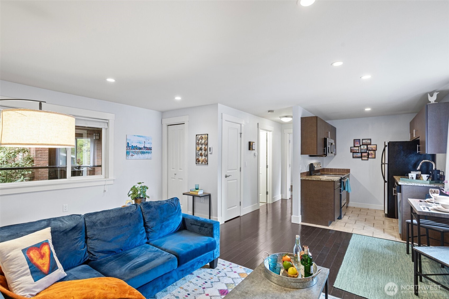 526 17th Avenue E Unit: 4