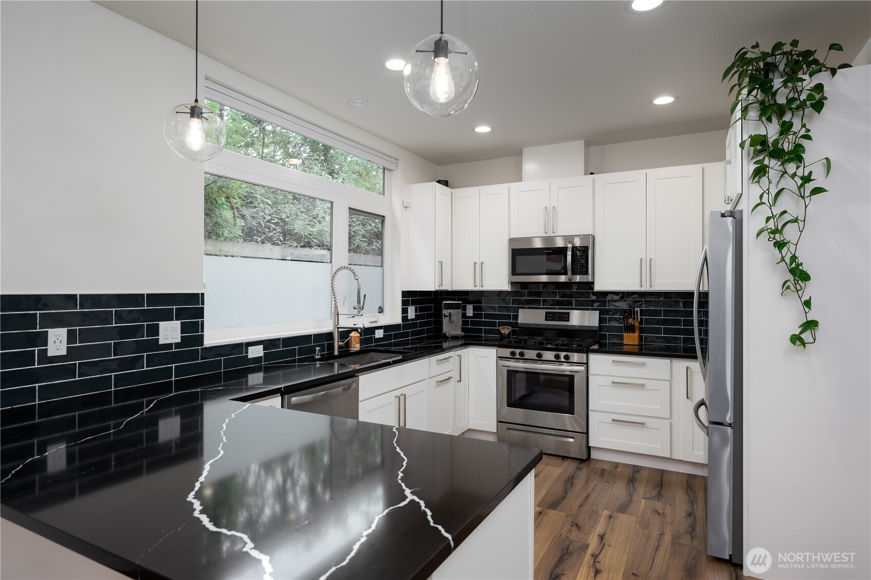 2715 S Judkins Street Unit: B