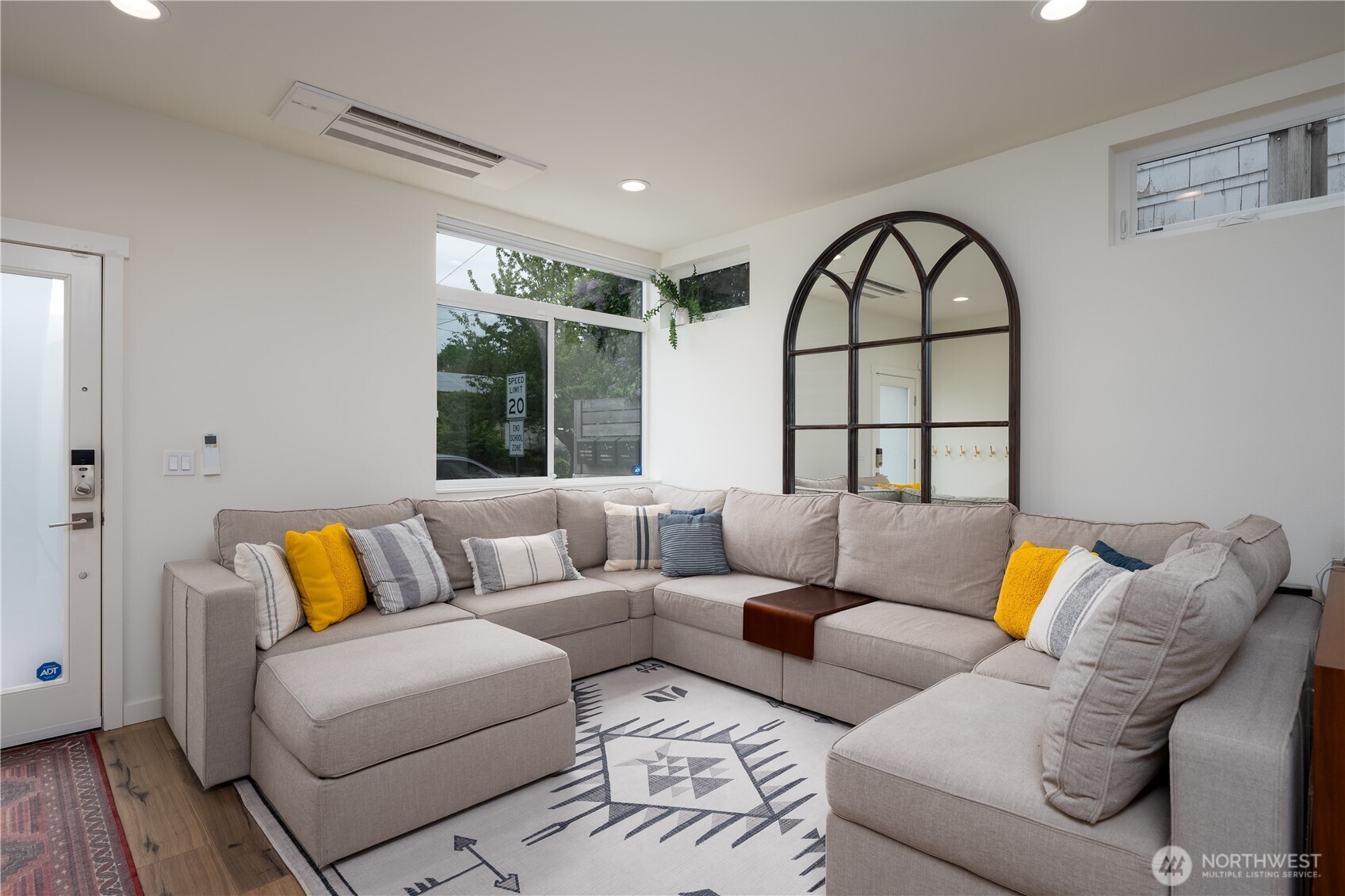 2715 S Judkins Street Unit: B